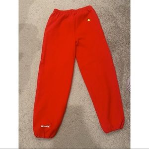 BEYONCÉ BOY BYE RED SWEATPANTS🍋
